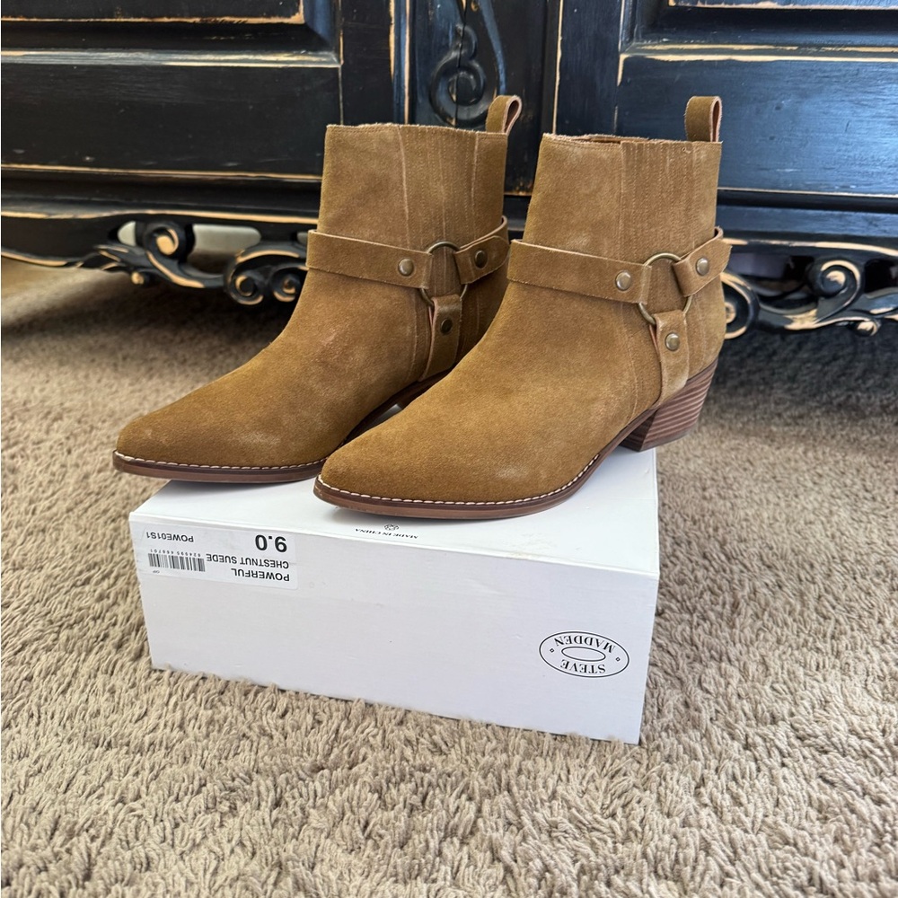 Steve Madden Tan Ankle Boots